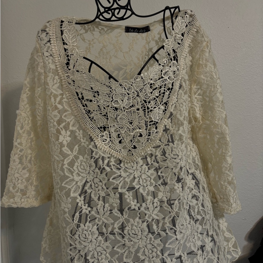 Delicate Lace V-Neck Blouse in Cream